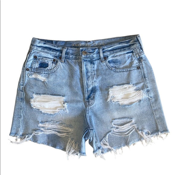 American Eagle Outfitters Pants - AEO 90’s Boyfriend Shorts